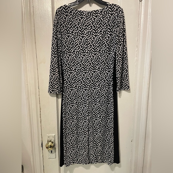 Ralph Lauren Black and White Geometric Long Sleeve Dress - Picture 2 of 3
